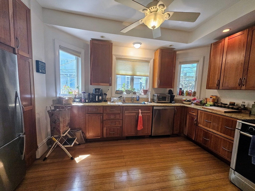 686 Washington St, Brookline