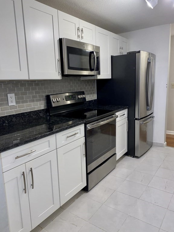 200 Manning St, Hudson