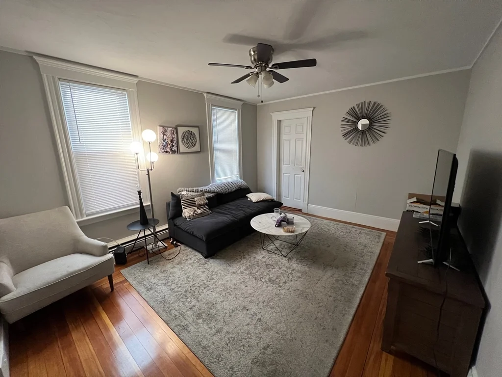 288 Meridian St, East Boston