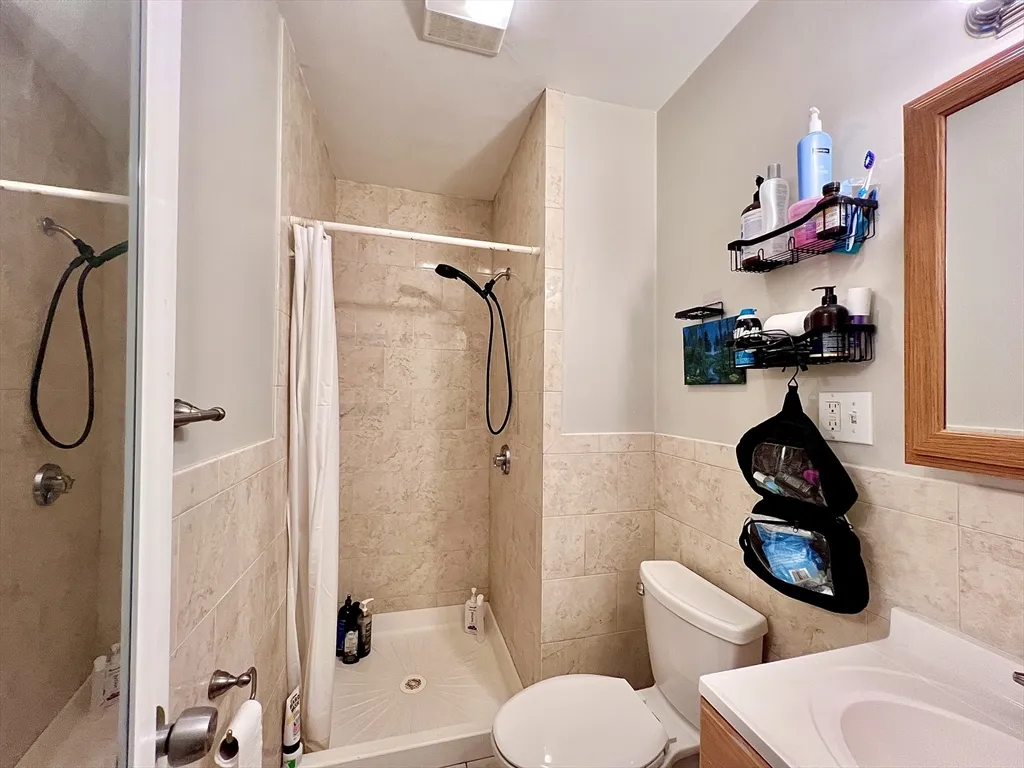 148 Strathmore Rd, Brighton