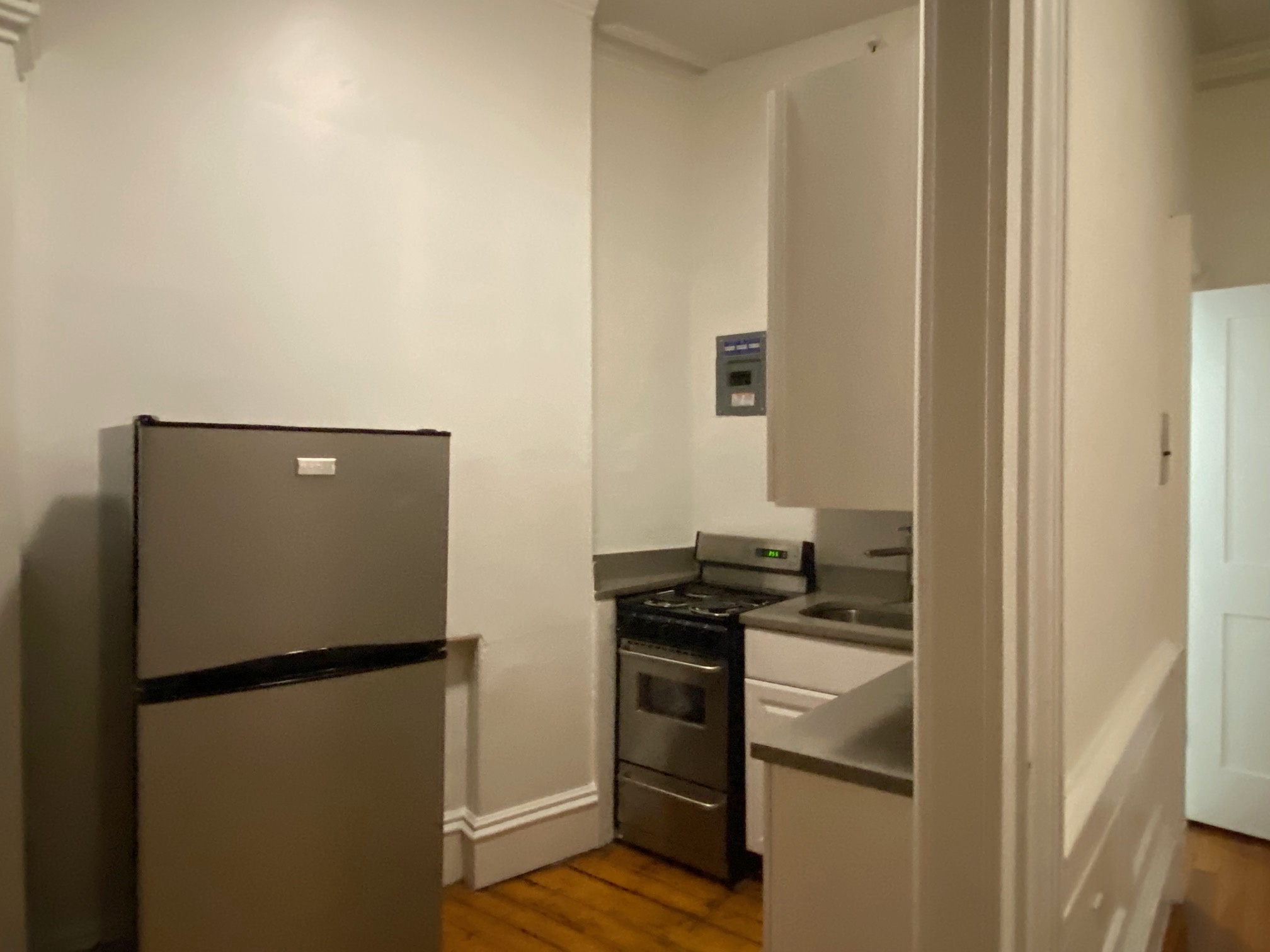 92 Charles St, Beacon Hill