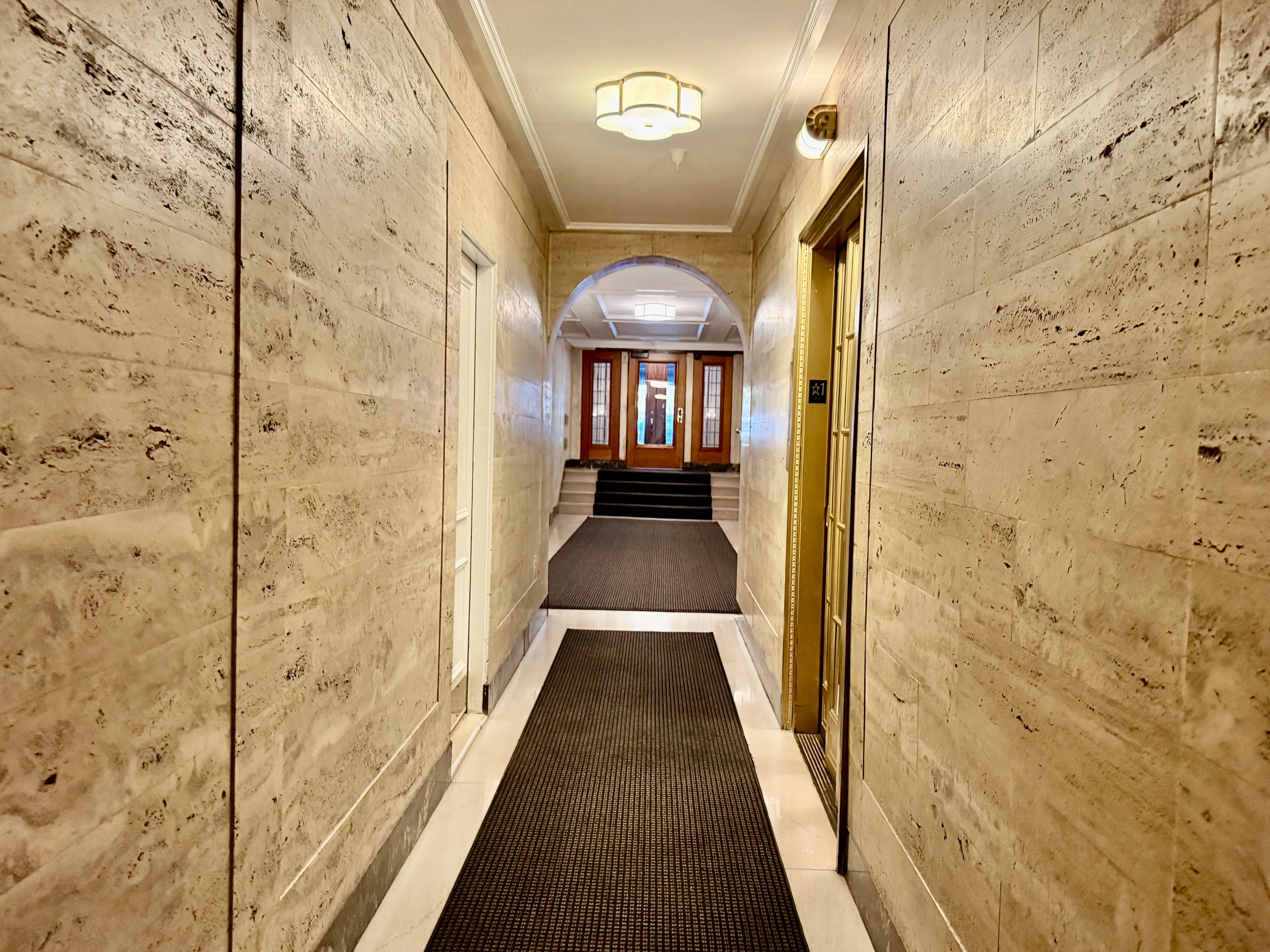 250 Commonwealth Ave, Back Bay