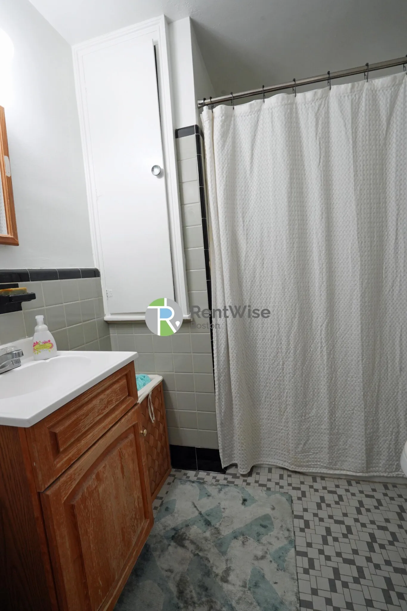 71 Brighton Ave, Allston