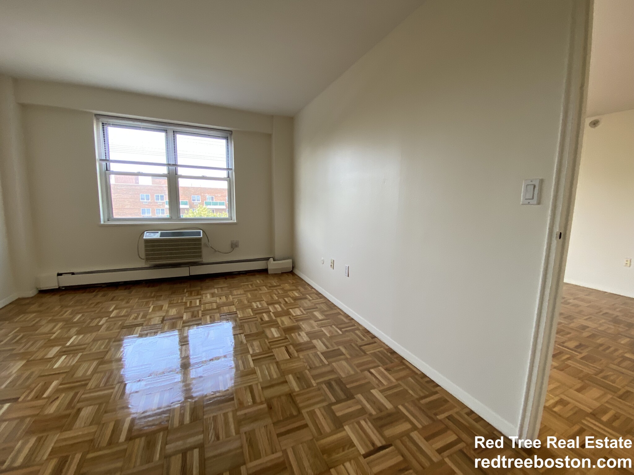 175 Freeman St, North Brookline