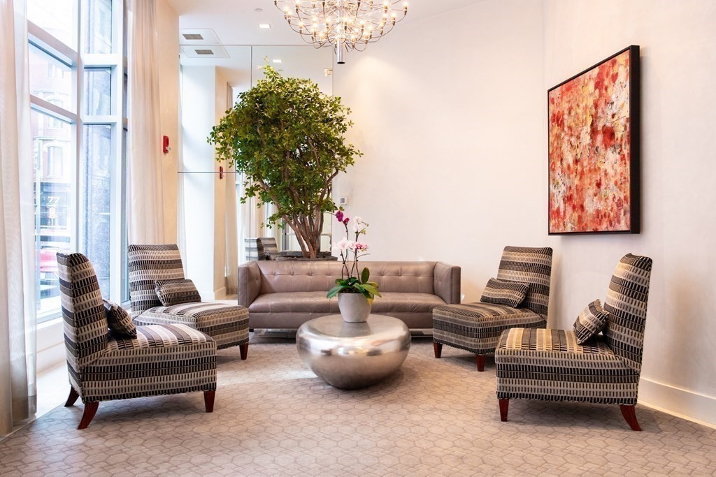 80 Broad St, Waterfront