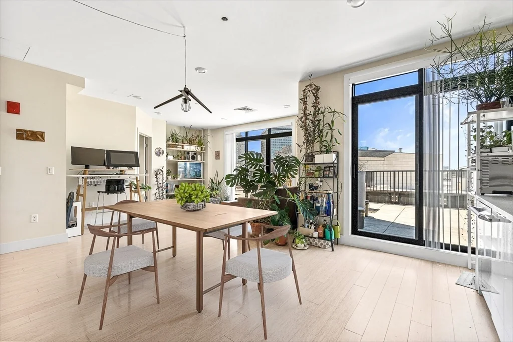 121 Portland St, North End