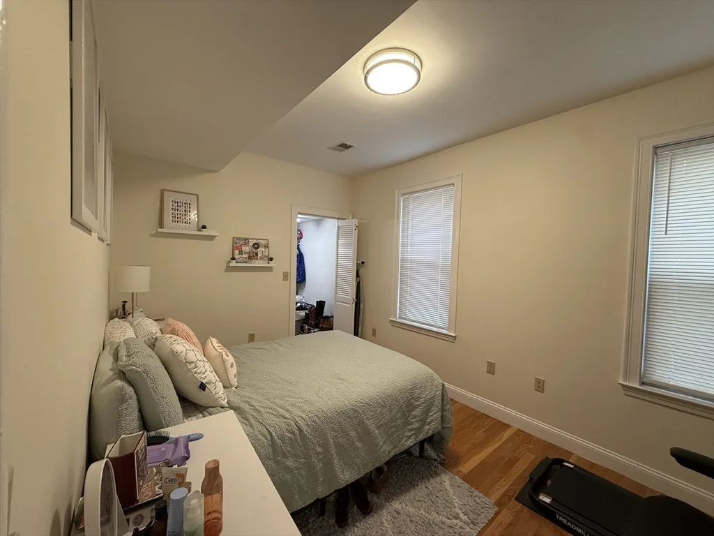 106 Chester St, Allston