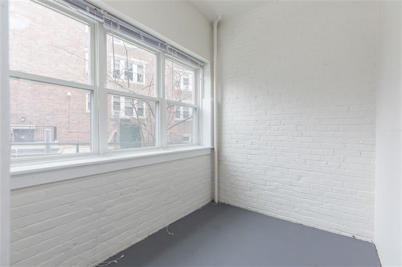 5 Linnaean St, Neighborhood Nine