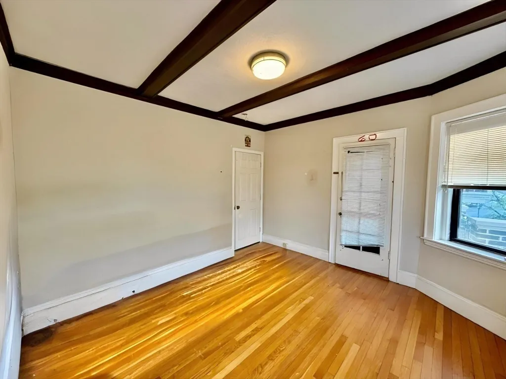 1468 Commonwealth Ave, Brighton