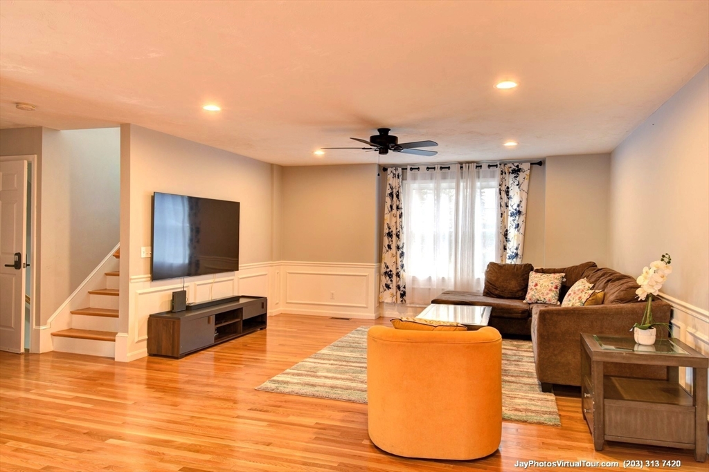 110 Apricot St, Webster Square