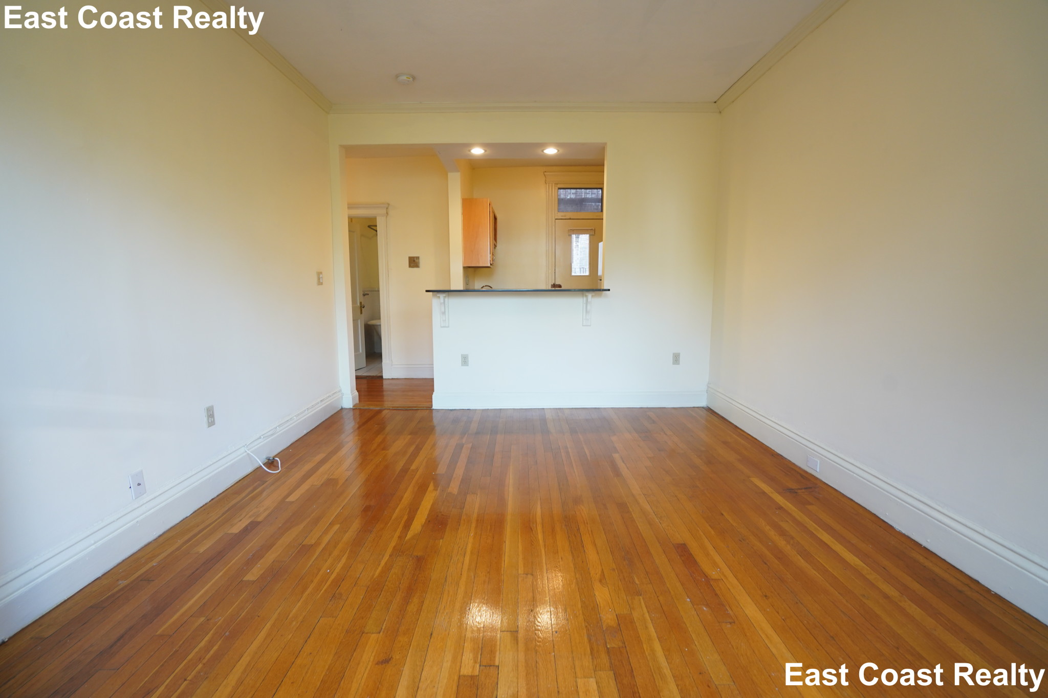 100 Queensberry St, Fenway