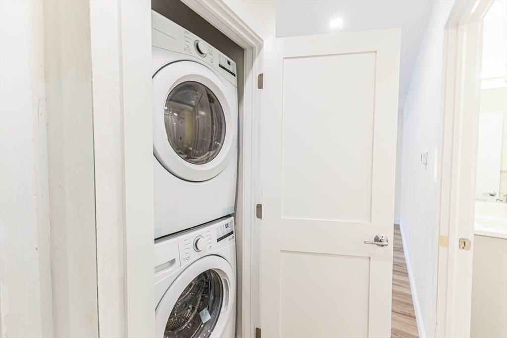 460 Washington St, Brighton