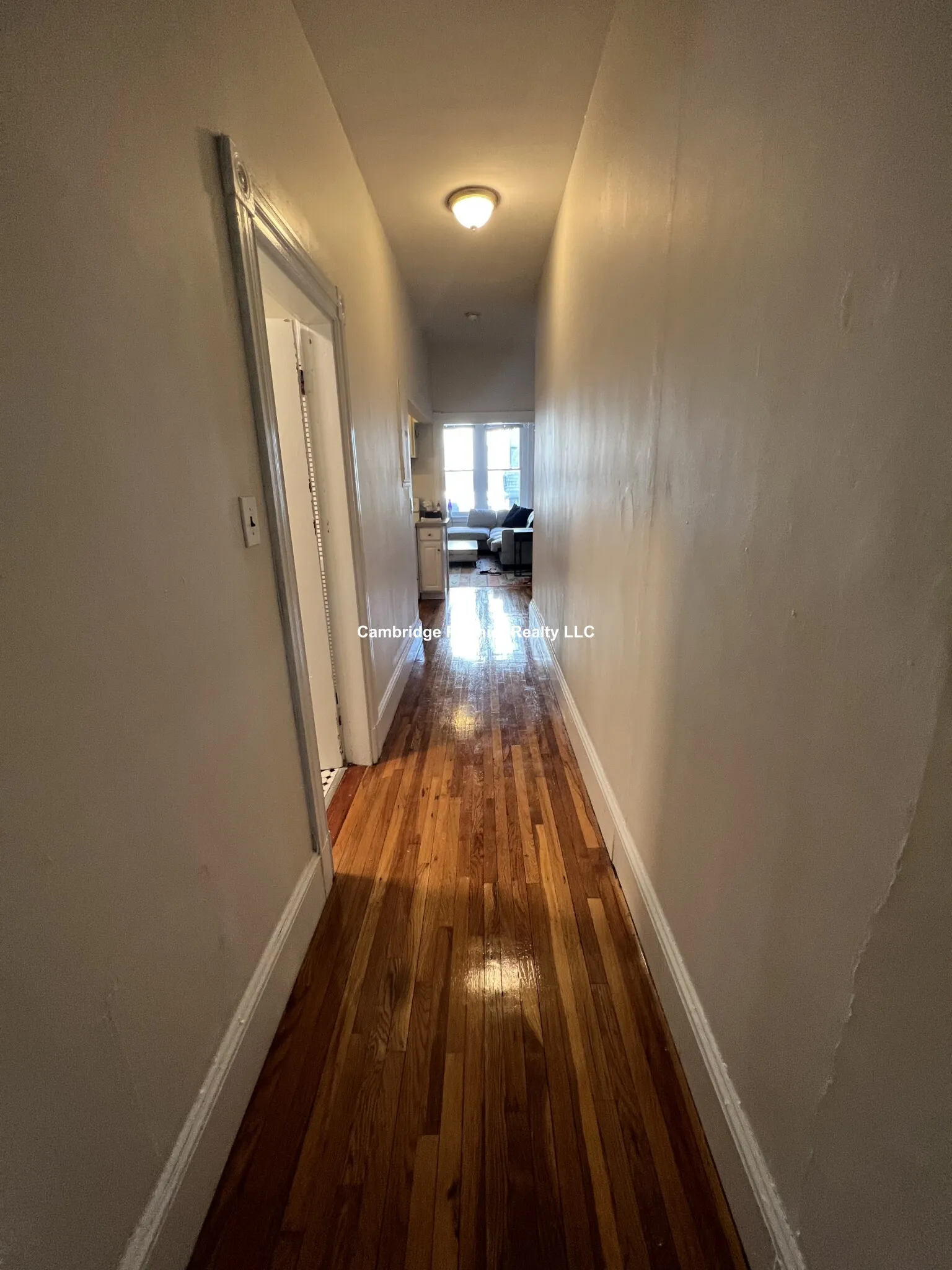 891 Massachusetts Ave, Mid-Cambridge