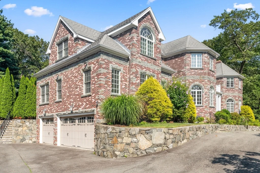 66 Forest Ave, Newton