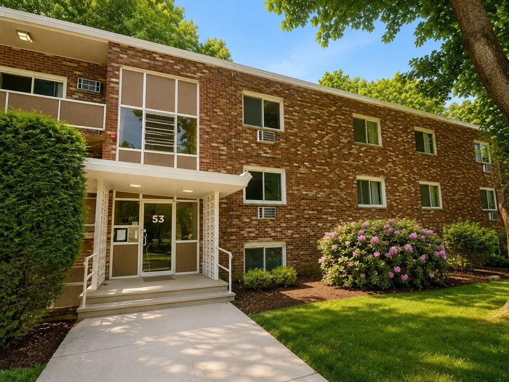 53 Lionel Ave, Waltham