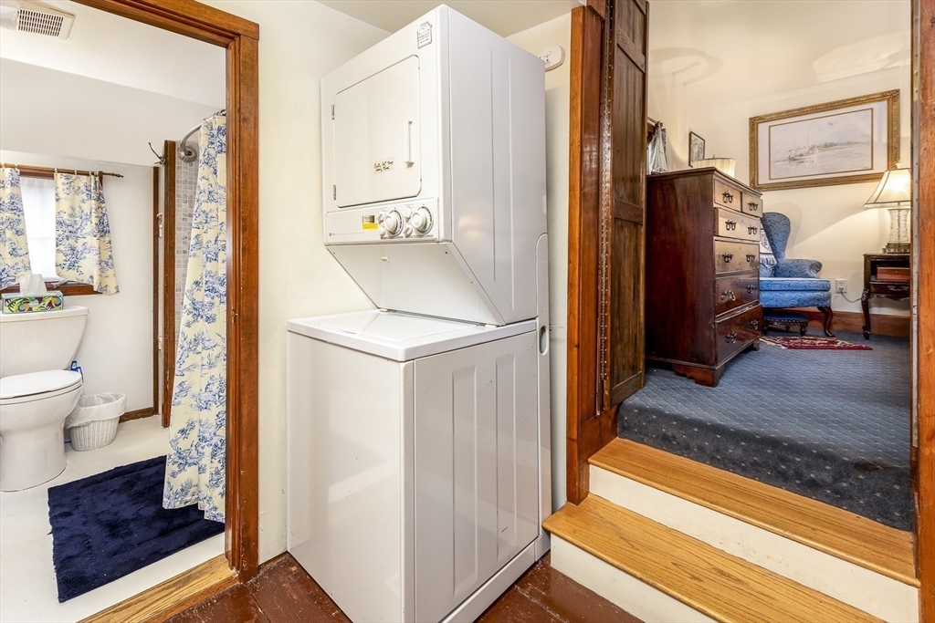 50 Rowland St, Marblehead