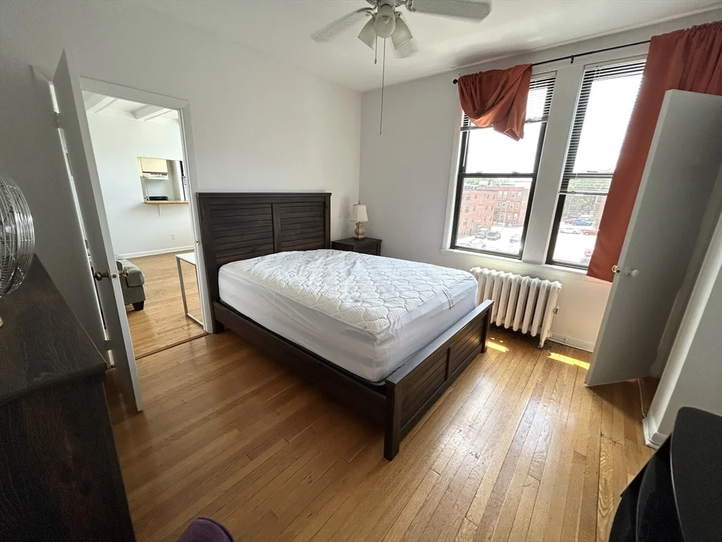 4 Commonwealth Ct, Brighton