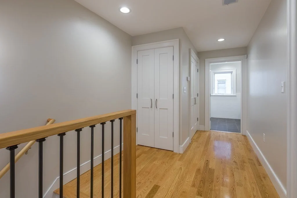 293 Broadway, The Port