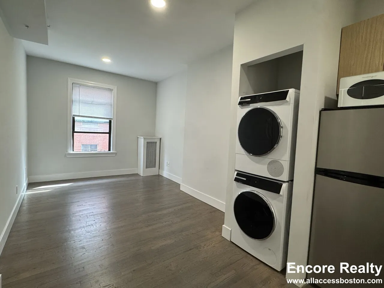 268 Newbury St, Back Bay