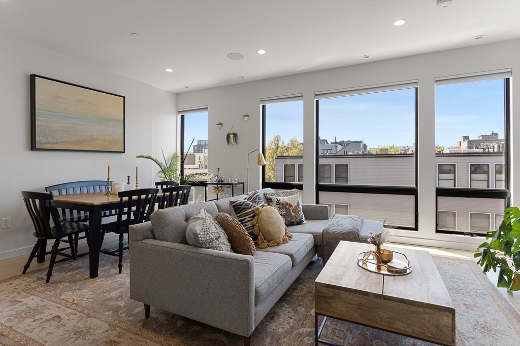 340 W 2nd St, South Boston