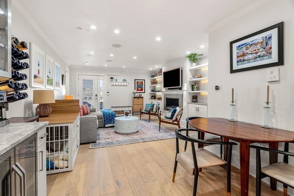 530 East Broadway, South Boston