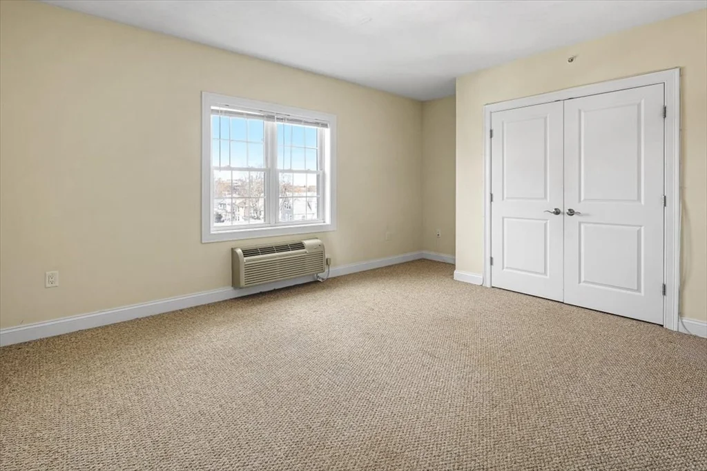 225 West Squantum, Montclair