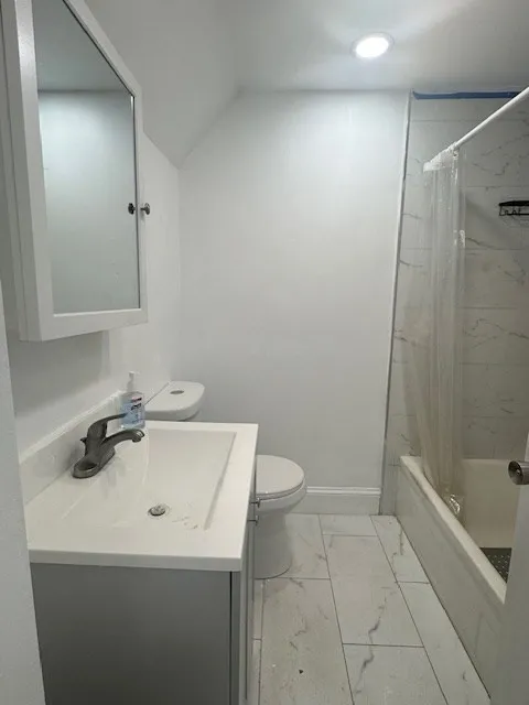 25 Woodville St, Roxbury