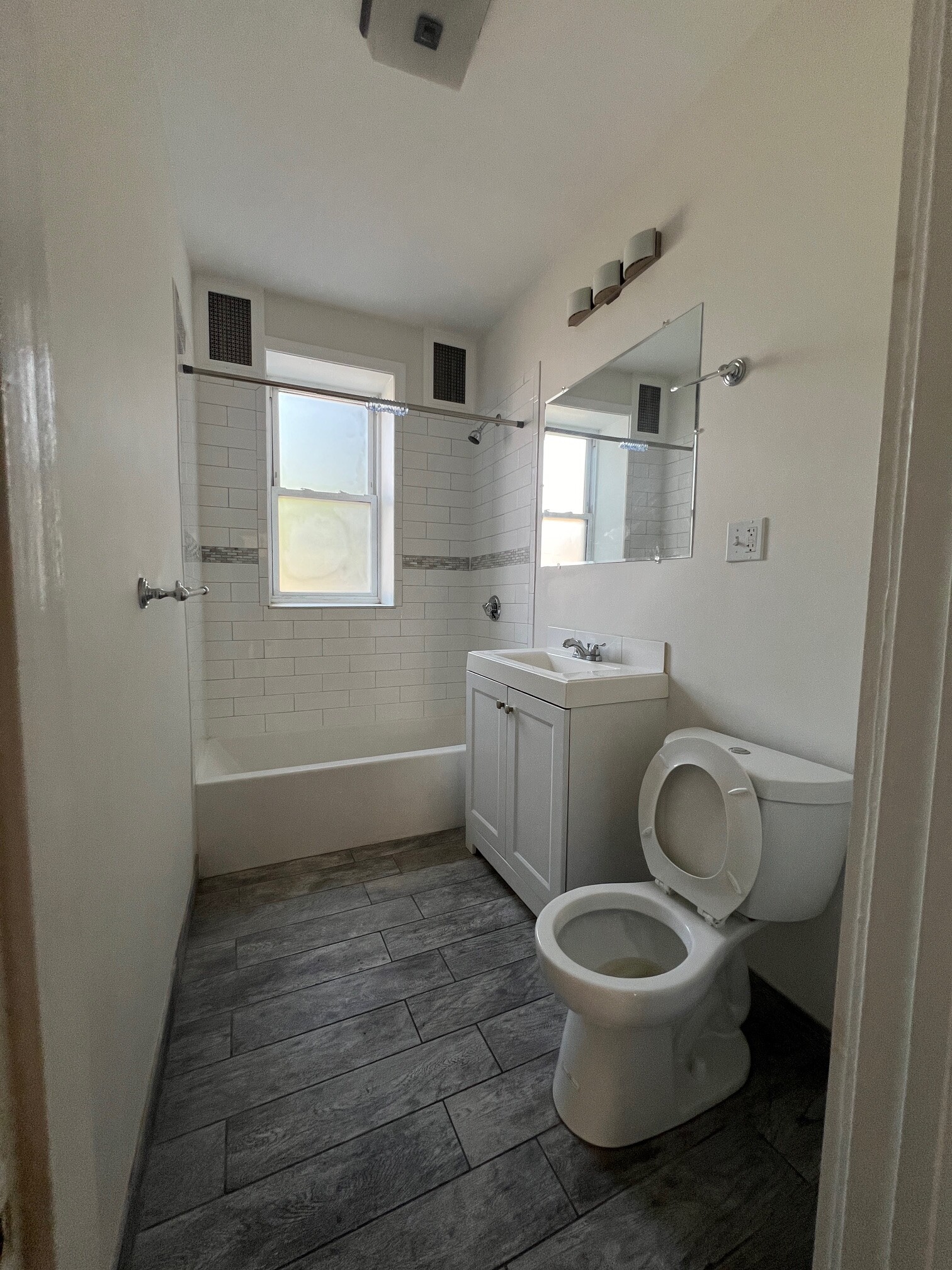 4 Farrington Ave, Allston