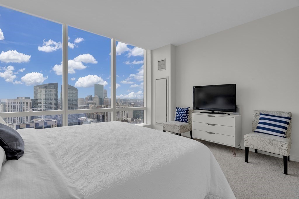 1 Franklin St, Midtown