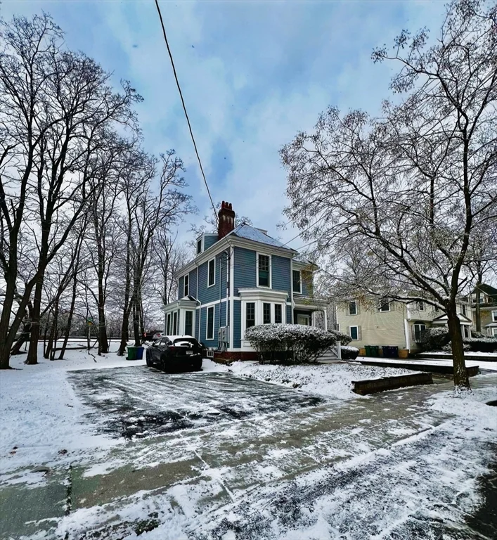 31 Elmwood St, Newton Corner