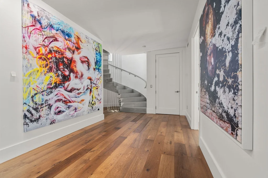 30 Whipple Rd, Lexington