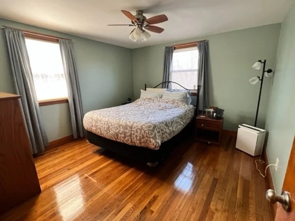 375 Elm St, Braintree