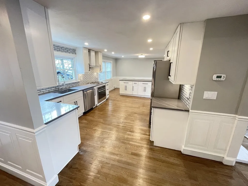 85 Regatta Rd, North Weymouth