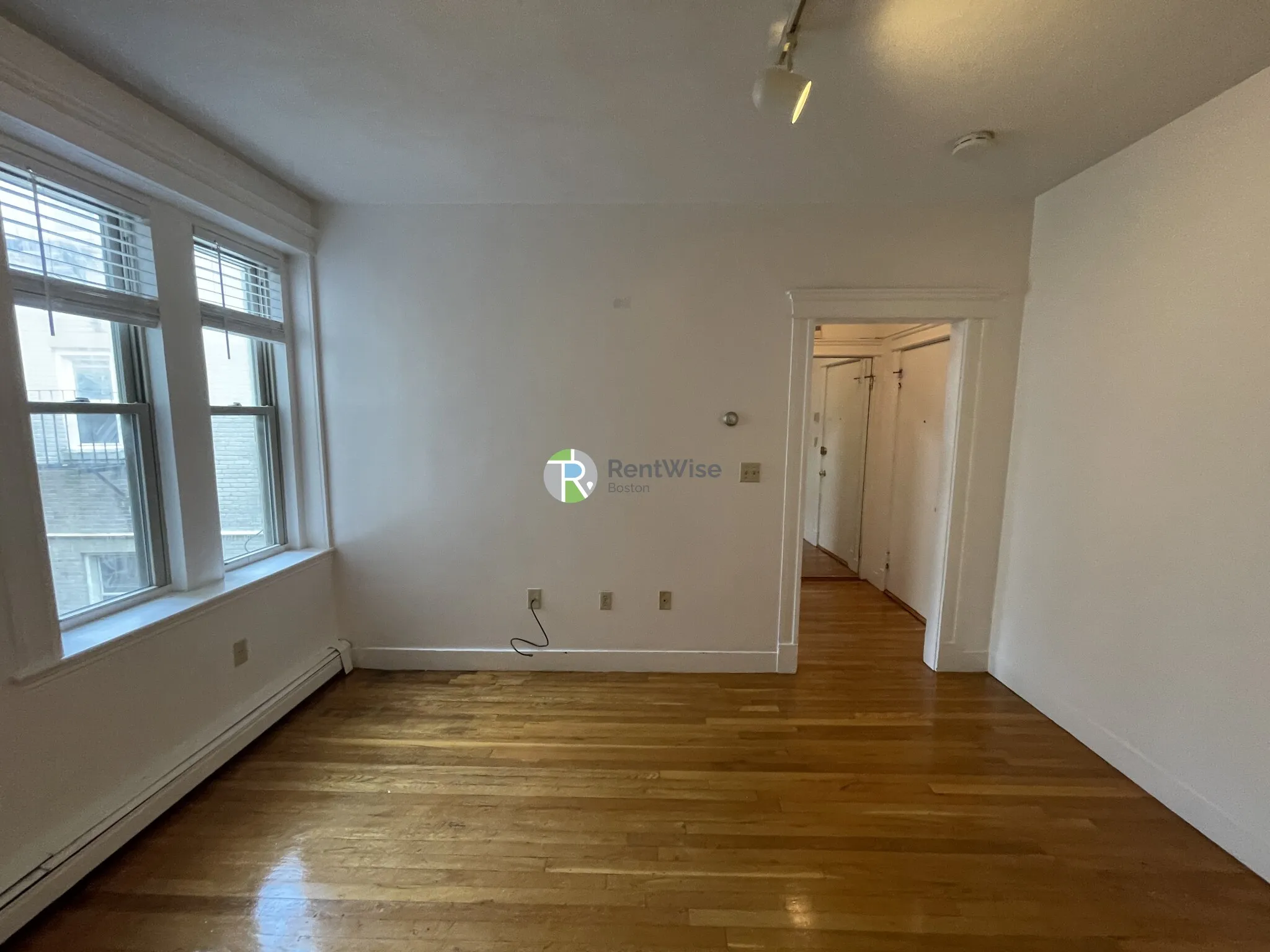 1677 Commonwealth Ave, Brighton