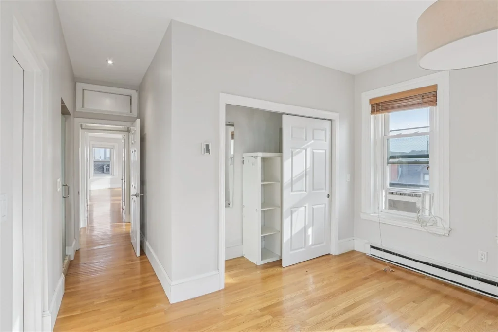 583 Massachusetts Ave, Roxbury