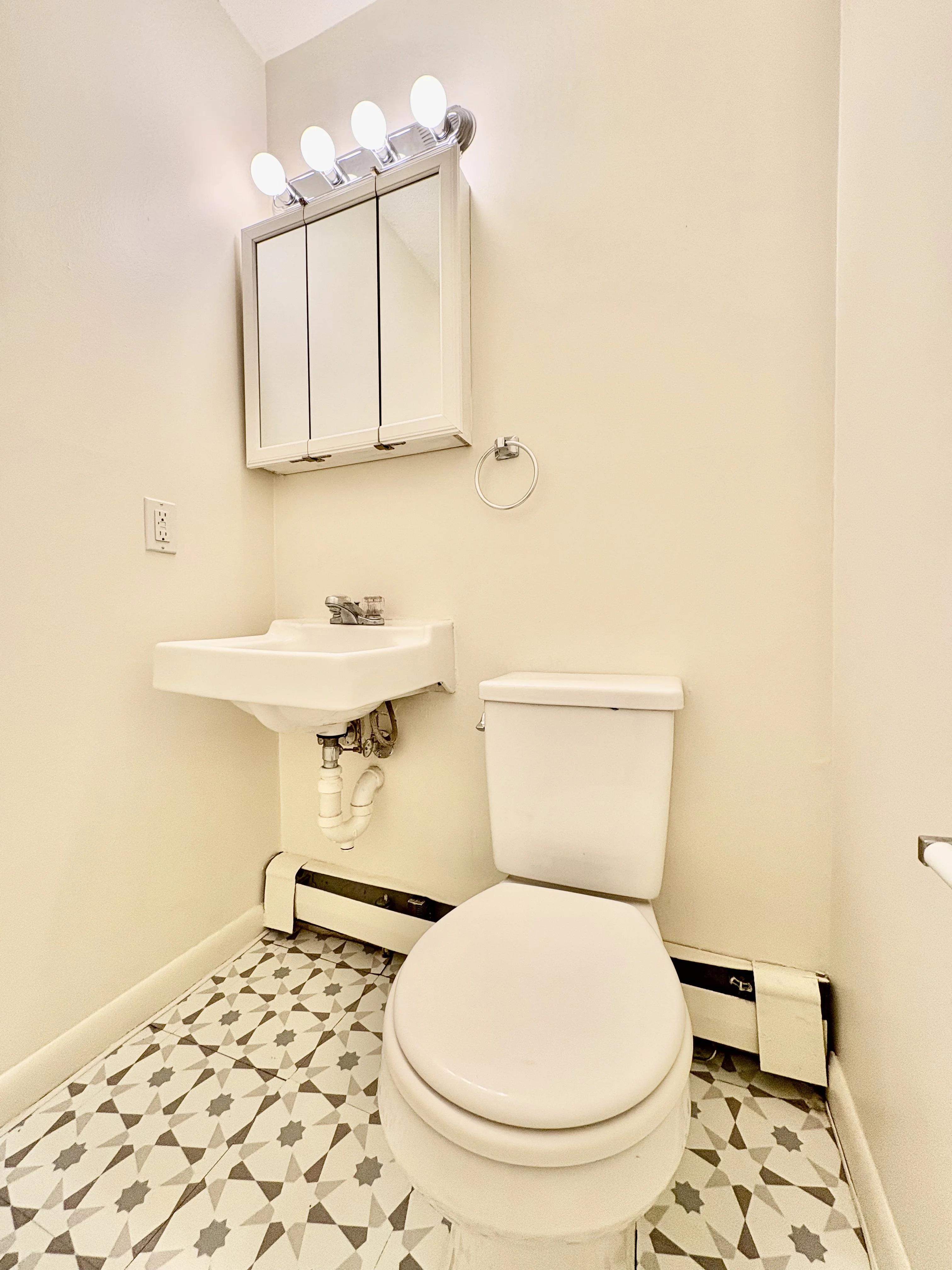 24 Highland Ave, Mid Cambridge