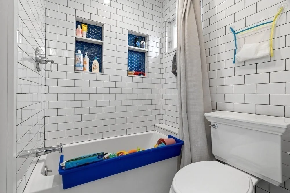 859 Fellsway W, Medford