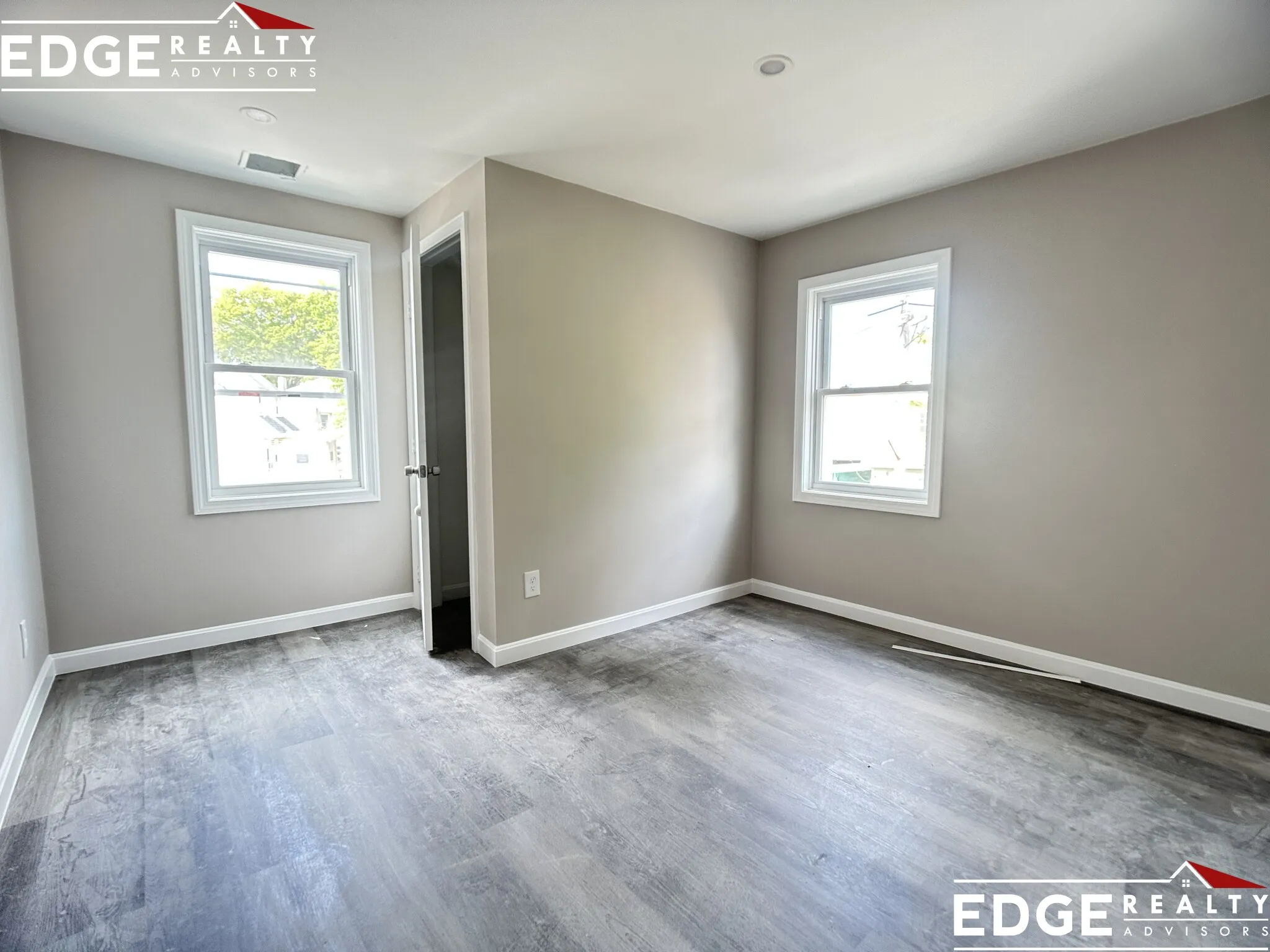 16 Long Ave, Allston