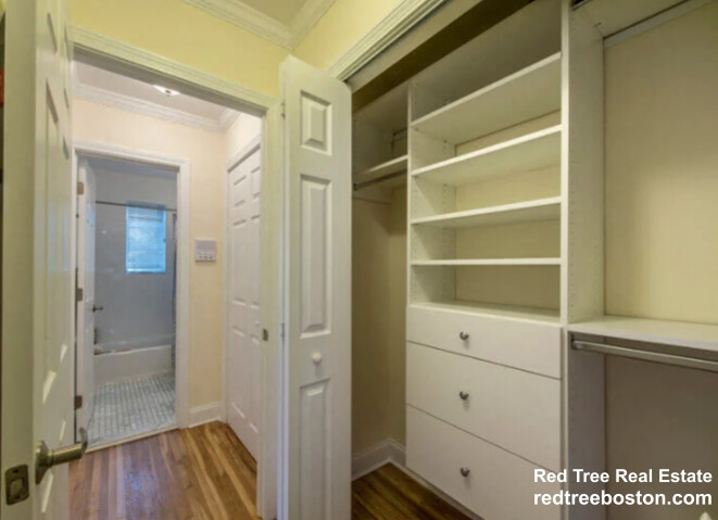 70 Saint Paul St, Coolidge Corner