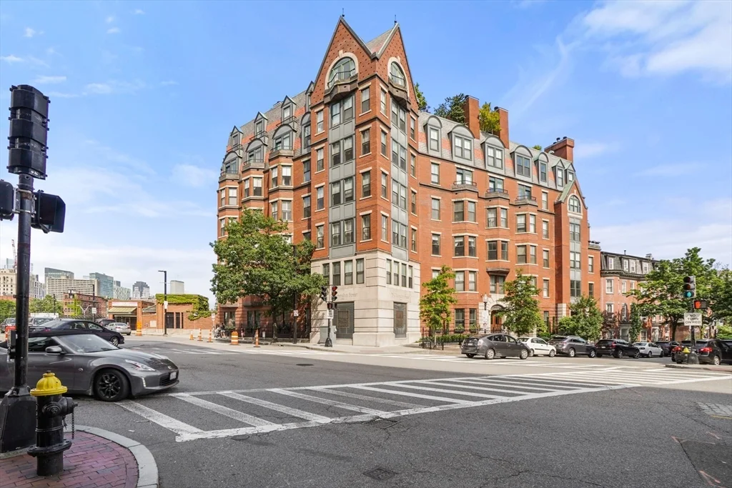 75 Clarendon, Back Bay