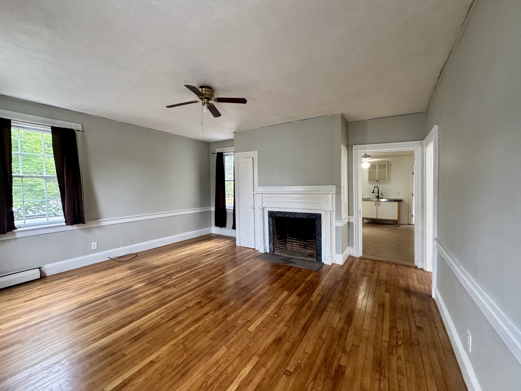 96 Main St, Fairhaven