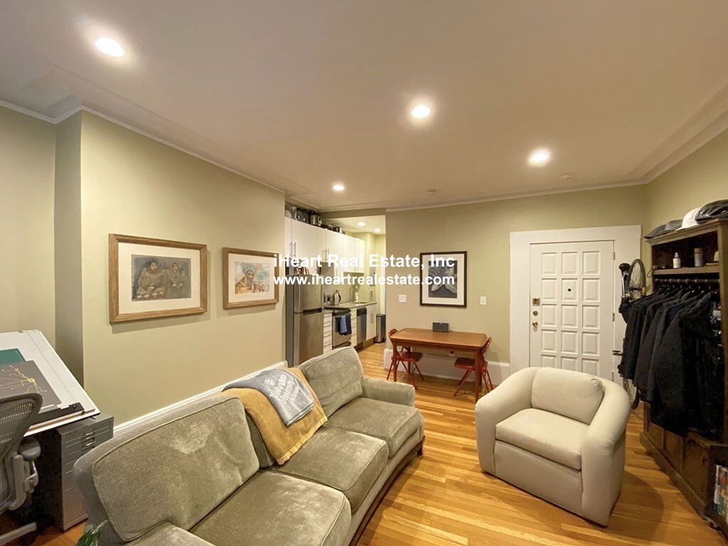 59 Pinckney St, Beacon Hill