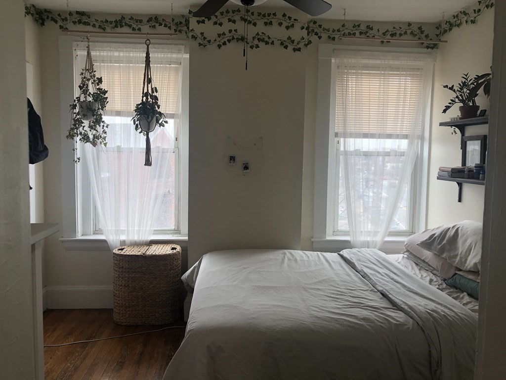 208A Washington St, Prospect Hill