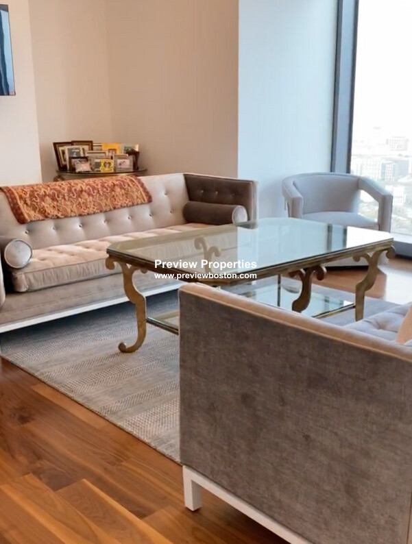 1 Dalton St, Back Bay