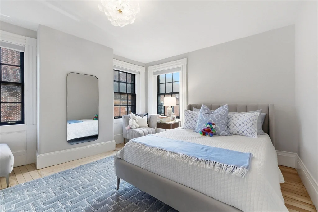 50 River St, Beacon Hill