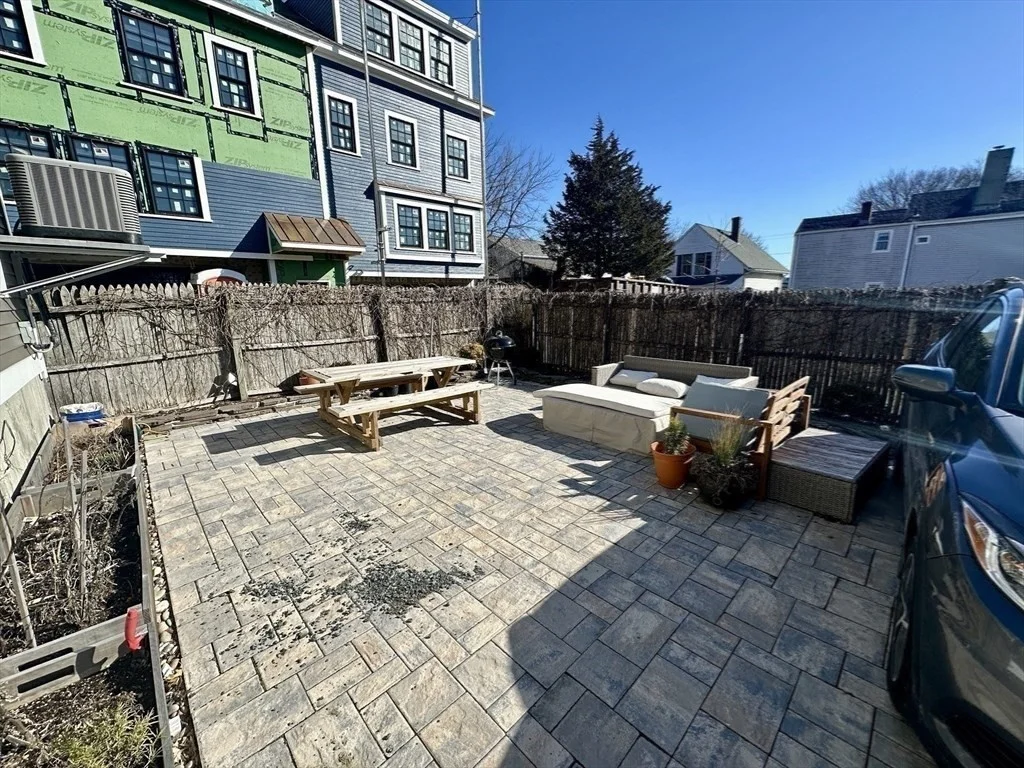 8 Osborne St, Salem