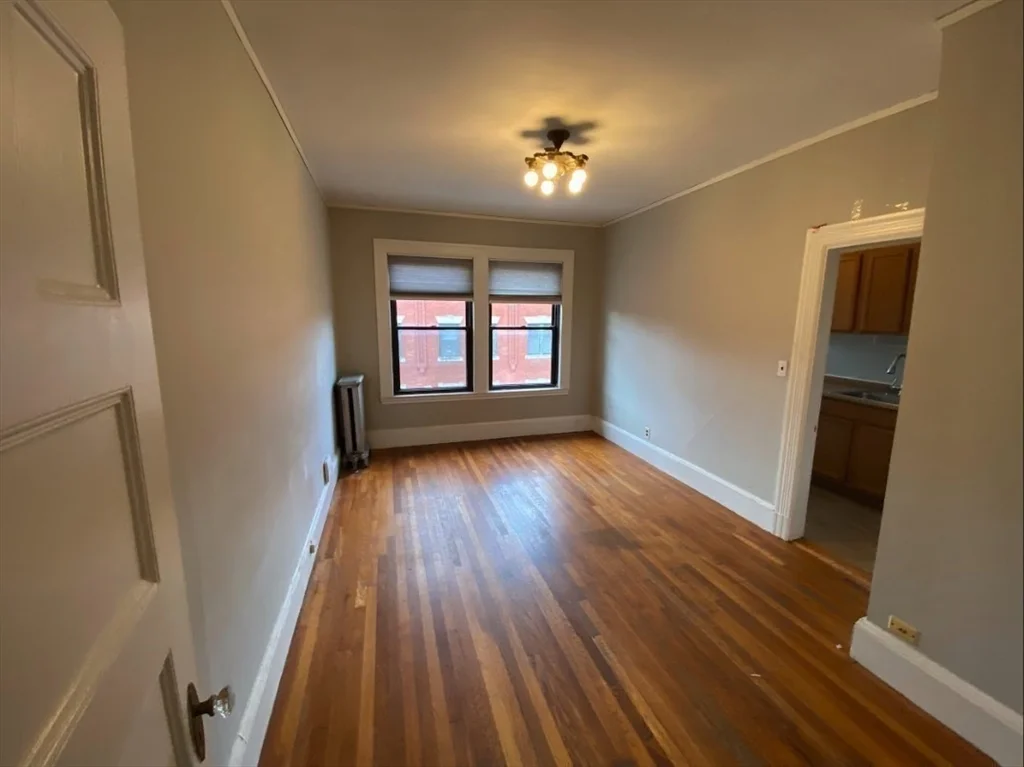 9 Sewall Ave, Coolidge Corner