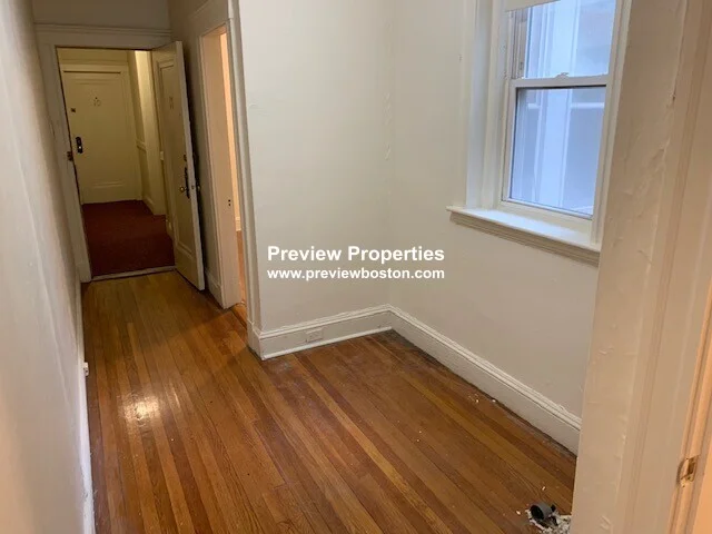 1175 Boylston St, Fenway
