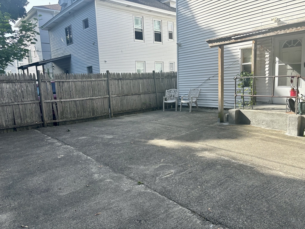 35 Stoneland Rd, Worcester