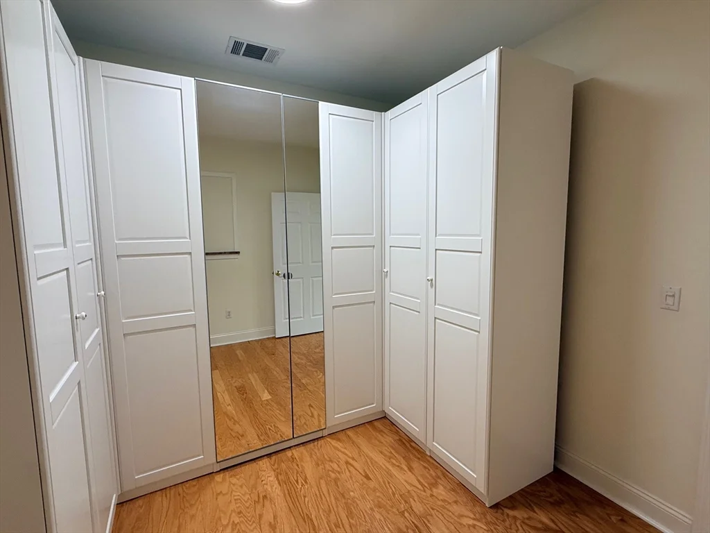 2000 Davenport Ave, Canton